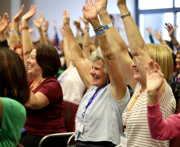 congresso_yoga_risata_esercizio2