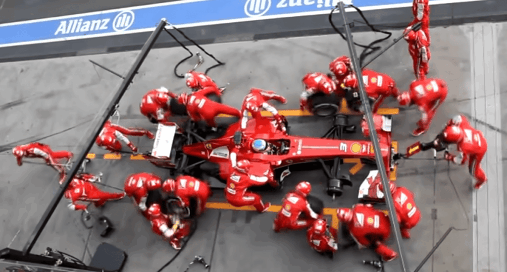 pit stop Ferrari neonati ph web
