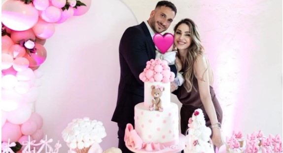 Famiglia - Anna Tatangelo Giacomo Buttaroni ph IG