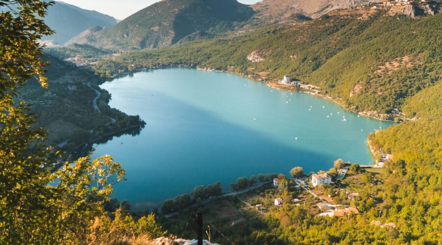 [CAMPEGGI.COM] Abruzzo Fonte Unsplash