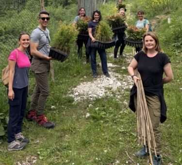 CEO Cristina Rigoni insieme ad alcuni collaboratori di Rigoni di Asiago ph Press