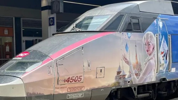 Treno Frozen Ufficio Stampa Weber Shandwick ph web