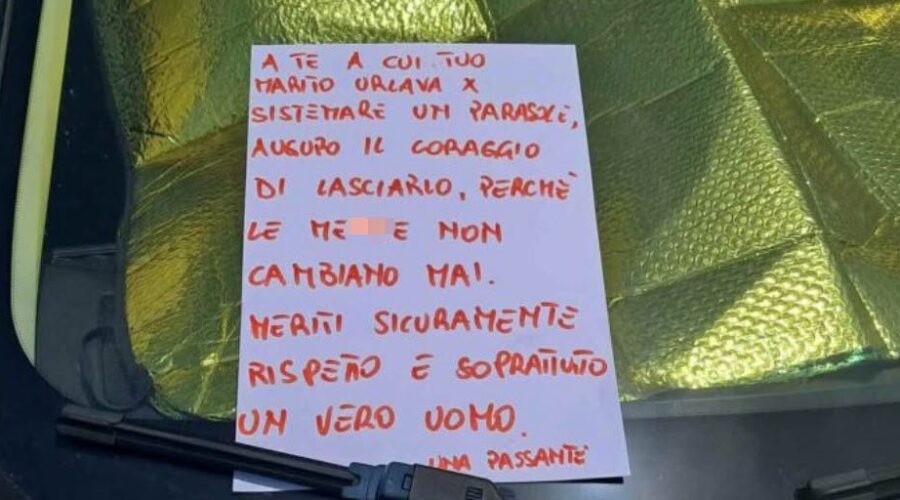Biglietto anonimo su parabrezza ph Facebook
