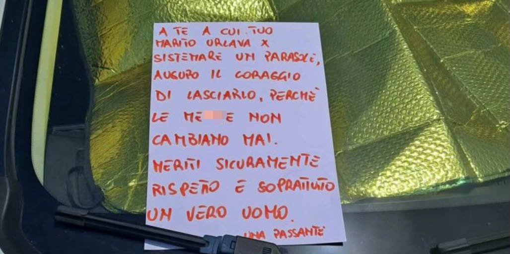 Biglietto anonimo su parabrezza ph Facebook