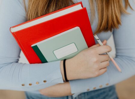 Libri scolastici ph Pexels