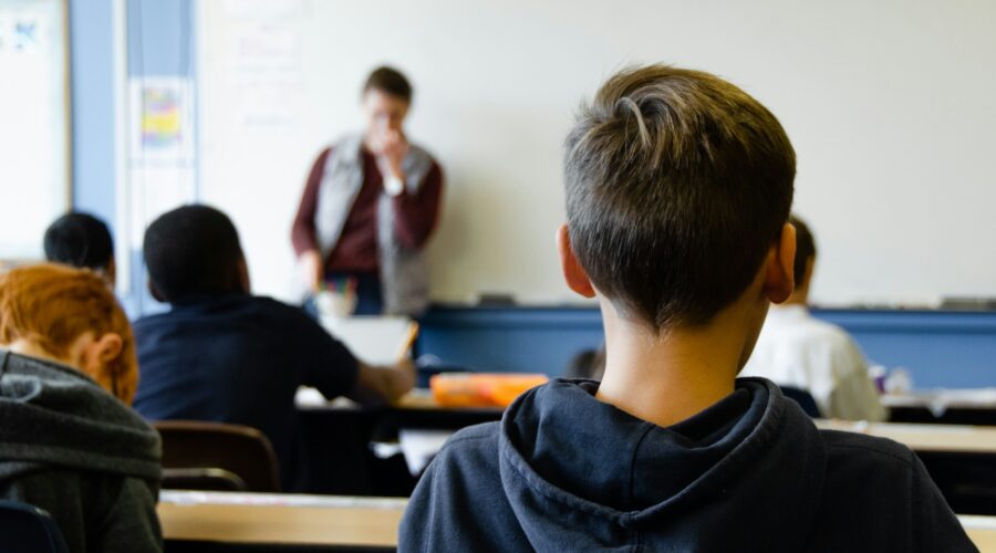 Scuola ph Unsplash