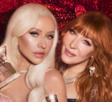 CT_Holiday-26_CT_Christina_Aguilera ph Press