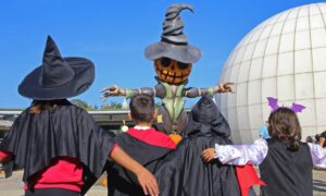 Halloween Costa ph Press